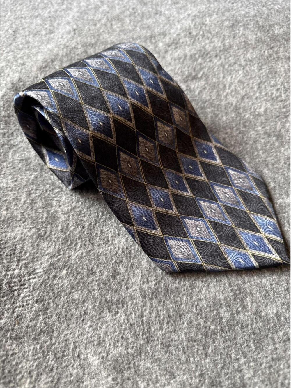 Louis Roth Mens Tie 100% Silk Made In Korea